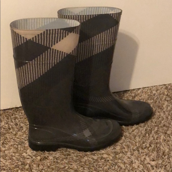 Burberry Rain boots - Picture 1 of 2